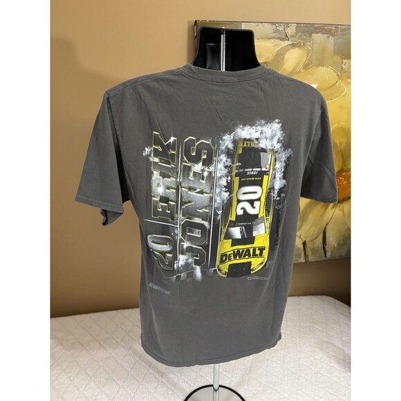 Joe Gibbs Racing 2019 Erik Jones #20 Dewalt Sponsor NASCAR 2 Sided Tee Size M - Picture 8 of 15